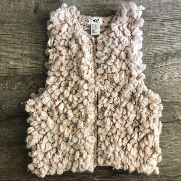 H&M Other - H&M Beautiful Knit Sweater Vest
